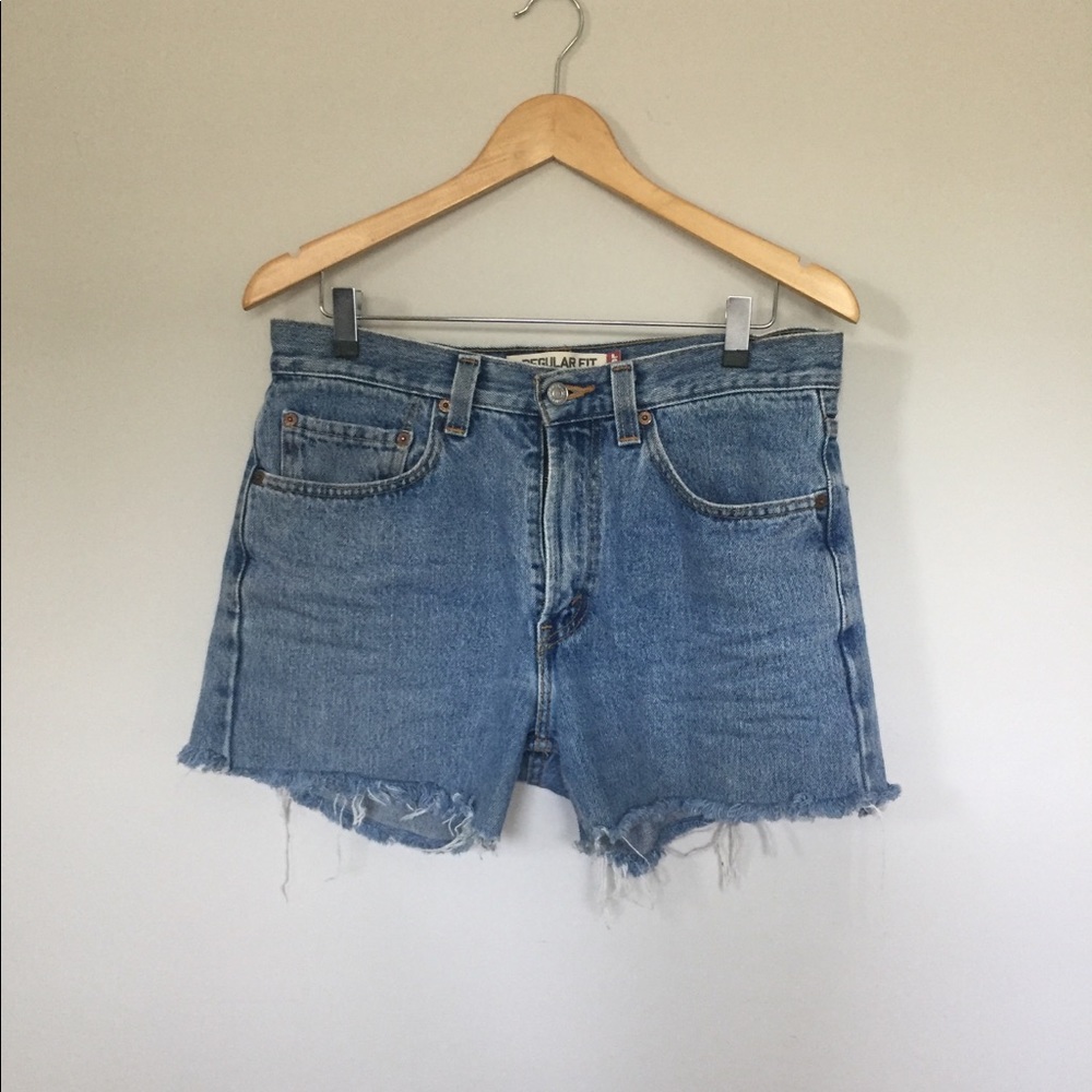 Women's Vintage Levi's 505 Straight-fit Shorts